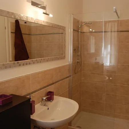 فندق مبيت وإفطار Fiera Maglo' بولونيا